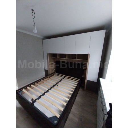 set-mobila-dormitor-A-24-cu-dulapuri-laterale-si-pat-central-la-comanda